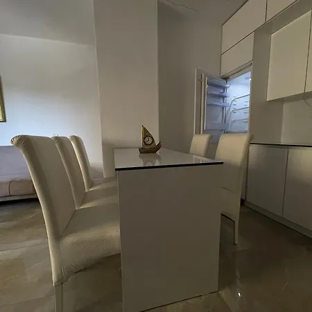 Apartment Dat-or *